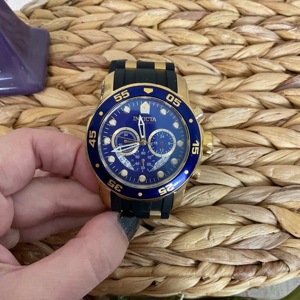 Invicta Pro Diver Collection Model 6983 Men’s Wristwatch 48mm Blue & Gold - Picture 3 of 12